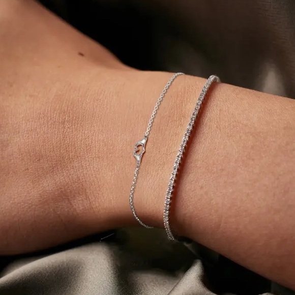 Lover Heart Hands Silver Bracelet - Wove Made - Picture 9 of 9